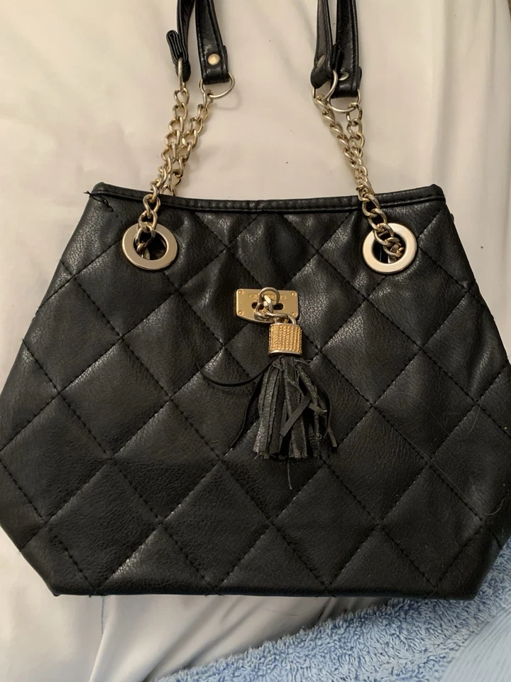 SUZY SMITH BLACK HANDBAG - Image 1 of 4