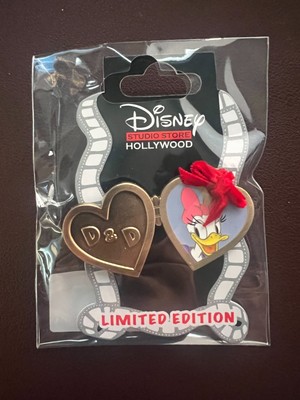 DSSH Daisy Duck Love Lockets LE 400 Pin Valentine's Hearts Disney Studio Store
