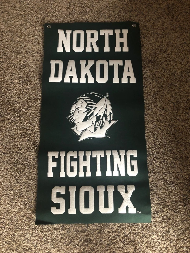 UND Fighting Sioux Banner - Image 3 of 3