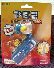PEZ Peter Clown Flashlight Keychain Candy Disp BASIC FUN Novelty 2003 c213