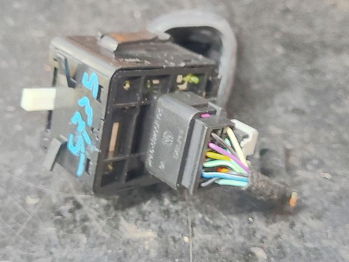 HOLDEN CAPTIVA COMBINATION SWITCH FLASHER & WIPER SWITCH, CG, 09/06-02/11 06 - Picture 4 of 5