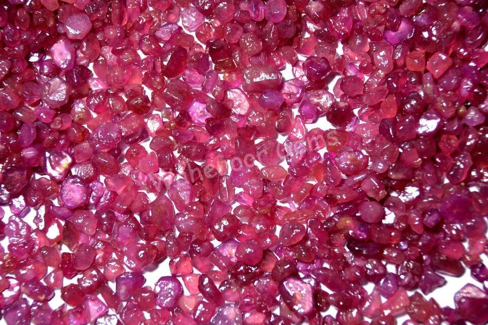 25 To 10000 Ct Natural Burma Pink Ruby Transparent Top Quality Earth-Mined Rough - Image 2 of 4