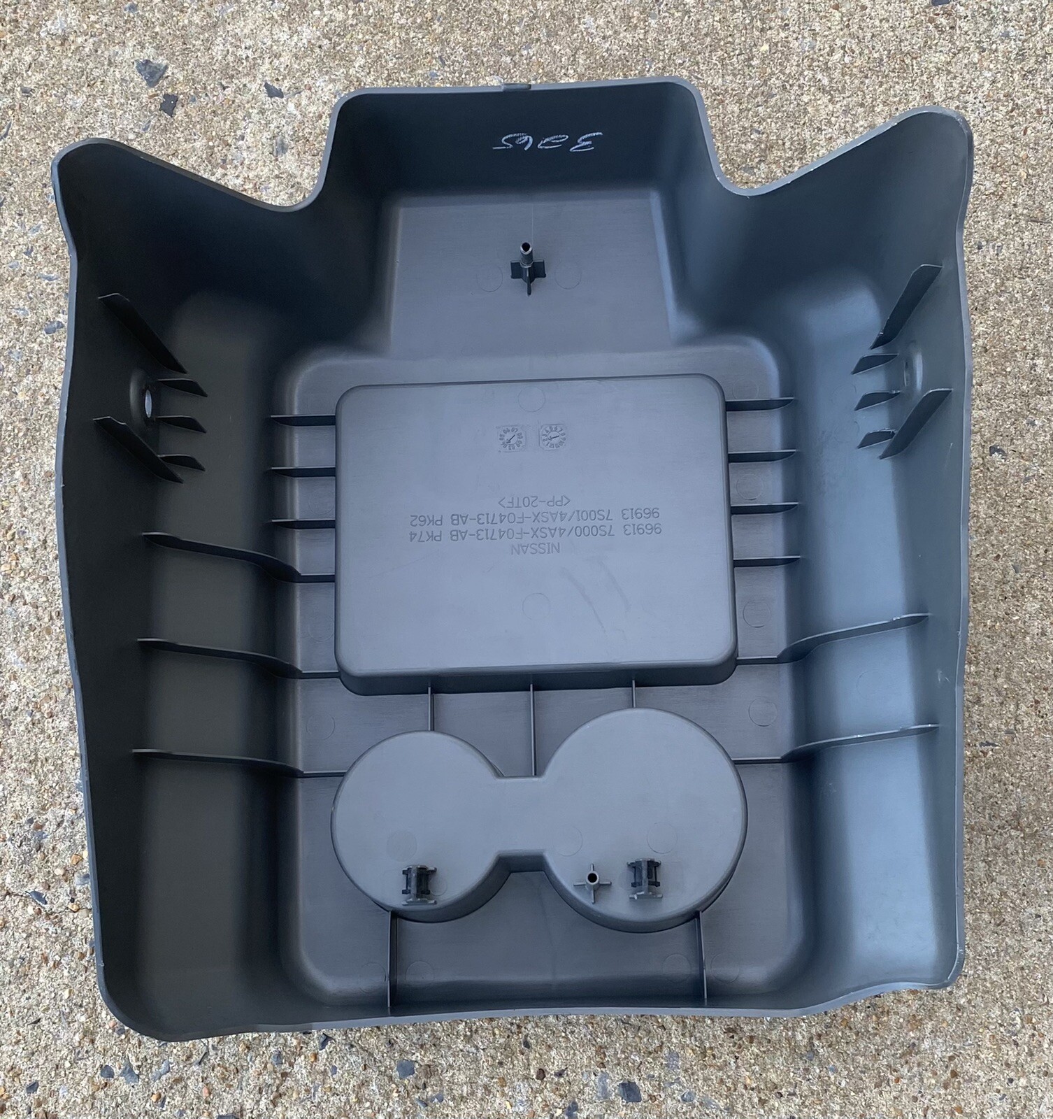 Nissan Titan Cup Holder 4ASXF04713AB Gray eBay