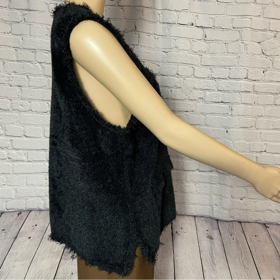 NWT New $138 Max Studio Fur Black Vest With Pockets Size M - Image 3 of 4