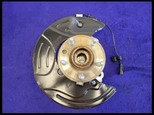 2010-2015 Chevrolet Camaro SS Driver Left LH Front Spindle Knuckle Hub ABS Dust