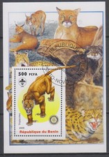 Timbres Dinosaures / Préhistoire - Feuillet de timbre du Bénin - TBE