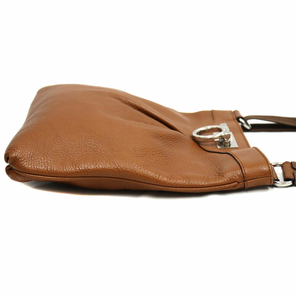 バッグ salvatore ferragamo gancino shoulder bag Salvatore Ferragamo Gancini Nero Quilted Flip Bag - Large