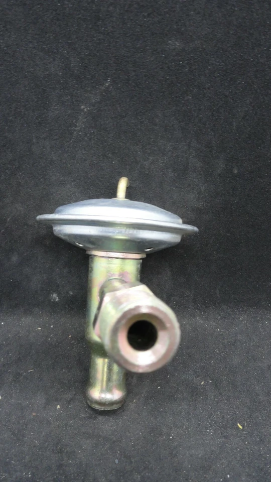 NORS 1966-67 OLDSMOBILE W/ MANUAL A/C 1964-67 F85 V8 W/ A/C HEATER VALVE 396235 - Изображение 3 из 4