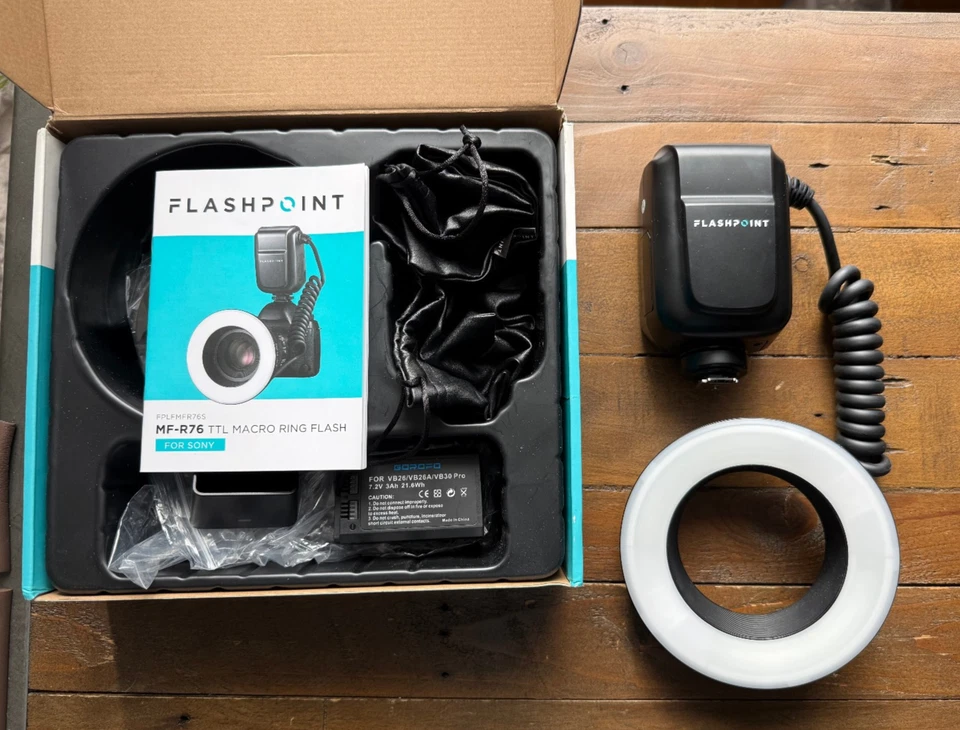Flashpoint MF-R76 TTL Macro Ring Flash for Sony Camera (all accessories and box) - Image 2 of 4