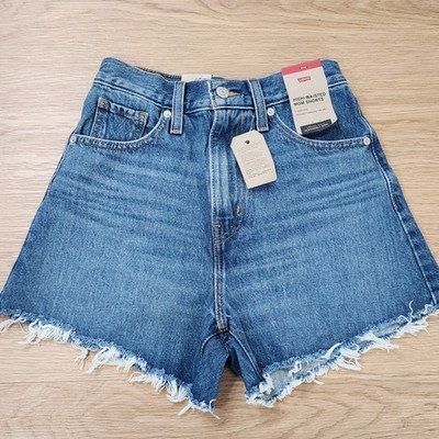 Levi's High Waisted Mom Shorts Womens 25 Medium Wash Call It a Good Day NEW