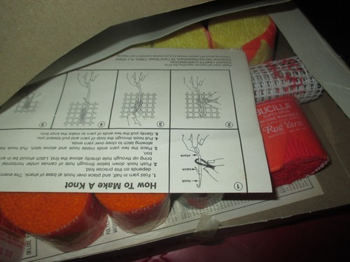 SEARS Vintage WINNIE THE POOH PILLOW Latch Hooking KIT - 1970's - Picture 2 of 2