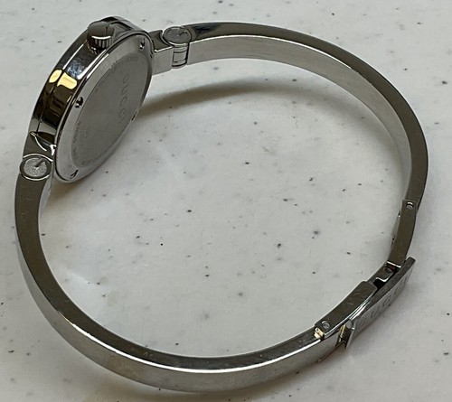 Gucci Silver 105 YA105528 Series Grande Quartz Ladies Watch w/ Box Working HM305 - Picture 6 of 13