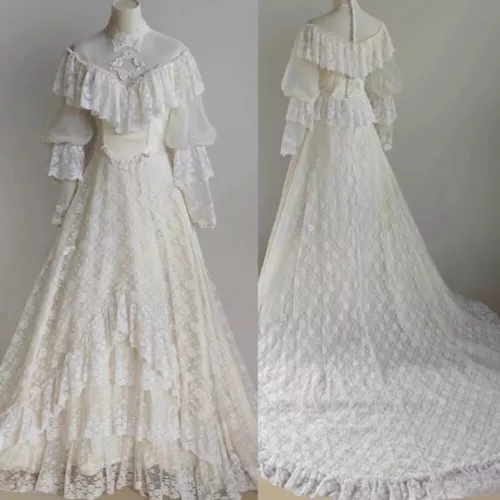 Vintage Boho Wedding Dresses V-Neck Tiered Lace Ruffle Sweep Train Bridal Gowns - Picture 5 of 13