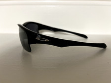 Childrens Oakley Sunglasses NEW With Case  Bag OO9200-01 61