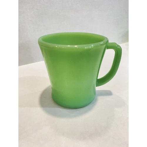 Vintage 1950s FIRE-KING Oven Ware Jadeite Green D-Handle Glass Coffee Mug