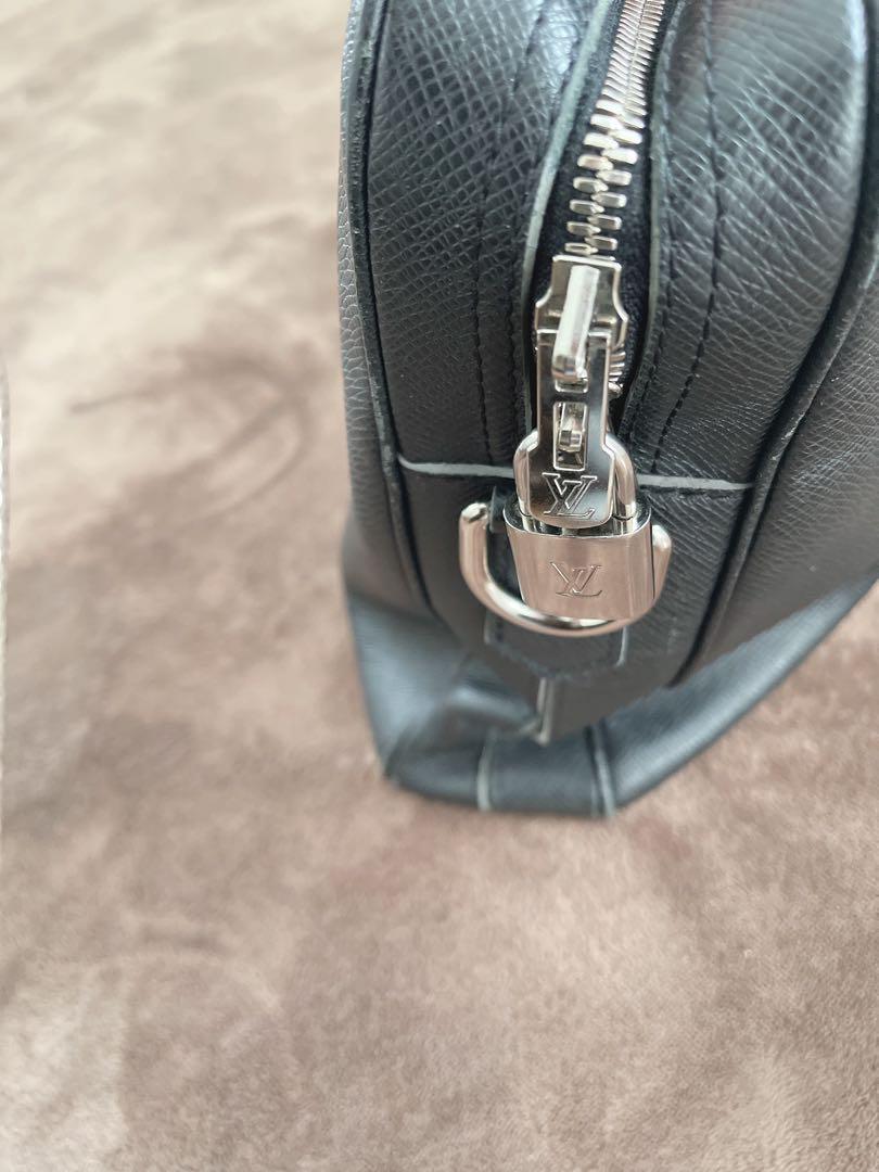 Louis Vuitton Business Bag Taiga Leather Genuine mens Gem