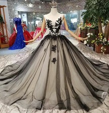 Gothic Black Tulle Wedding Dresses Lace Appliques V Neck Sleeveless Bridal Gown