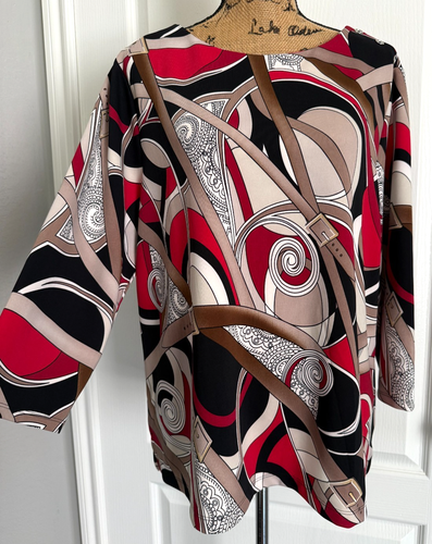 Cinturones de equitación Chico's Top manga 3/4 cuello barco rojo negro expresión ornamentada 3 XL - Imagen 2 de 8