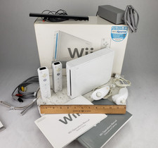 Nintendo Wii Console RVL-001 Gaming Controllers Cables Box - Works