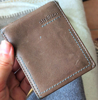 Stellson Herren Geldbörse Leder braun Bifold Hochformat mit Logo & Ziernähten