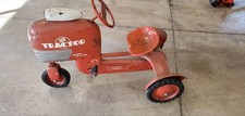 Vintage 1950  s BMC knee action pedal tractor