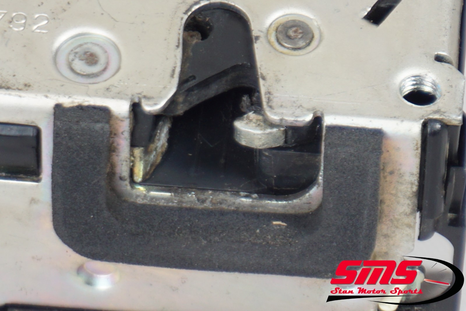 99-08 Maserati Spyder 3200 4200 M138 Left Door Lock Latch Actuator Driver Side