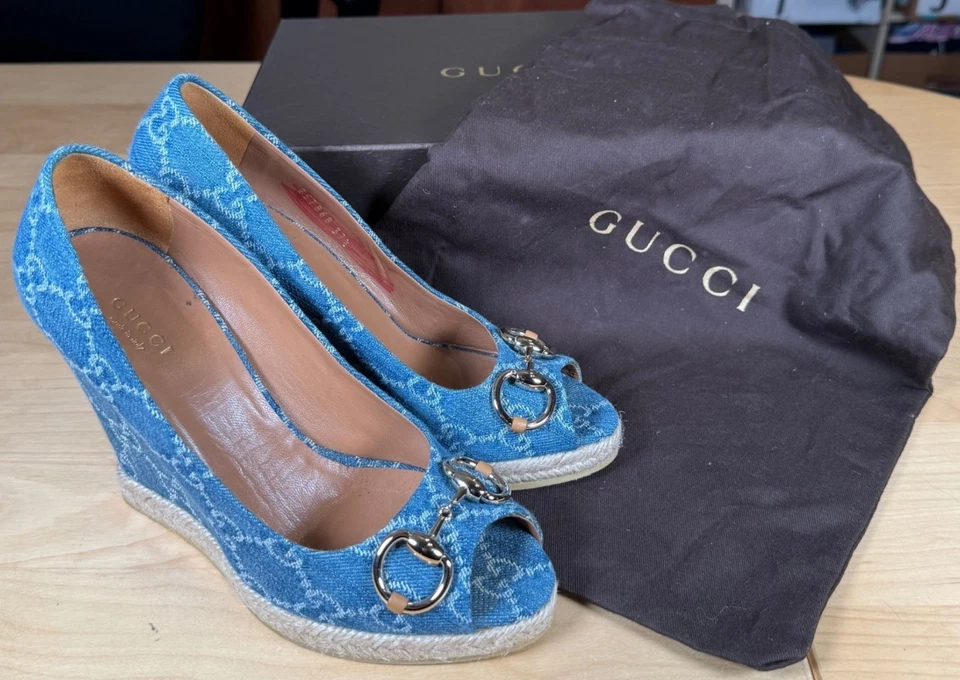 Gucci GG Logo Denim Alpargata Horsebit Cuña Tacones Talla 37.5 Foto 2 de 4