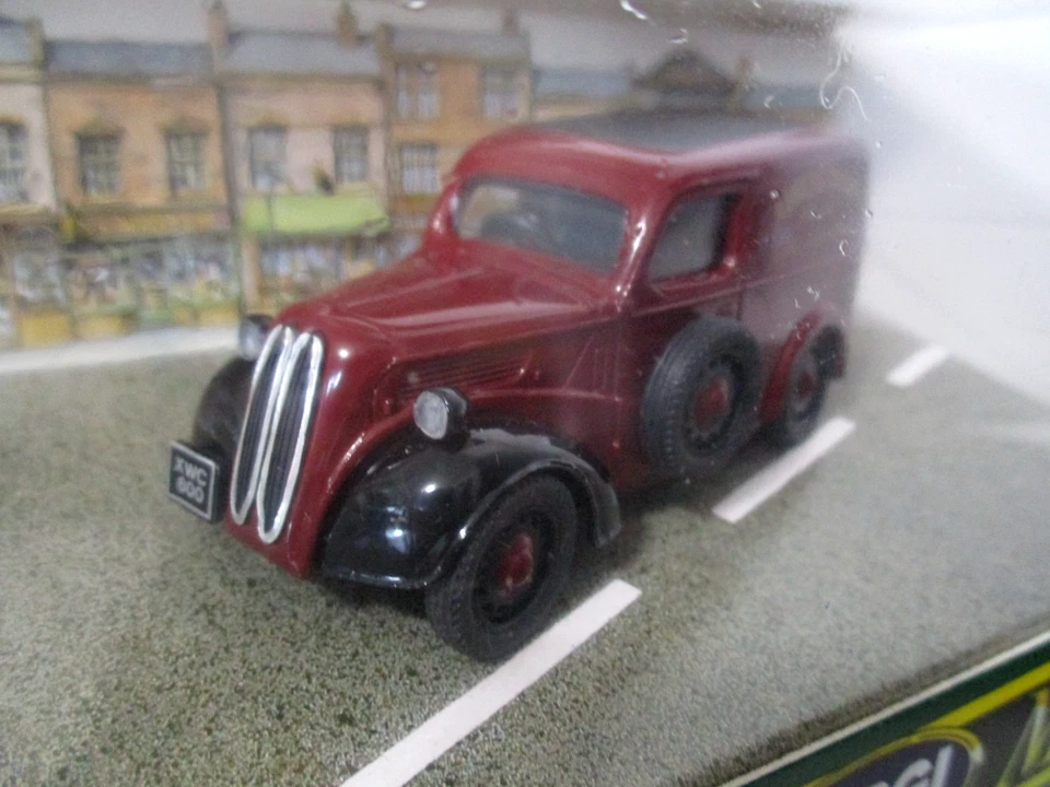 Corgi Classic Models AbbeyColor Film Ford Van Dk Red 3 inch Diecast w/Box - Image 3 of 4