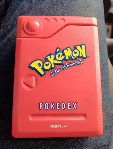 Pokemon Pokedex Handheld Toy Vintage 1998 Tiger Electronics, Tested Working