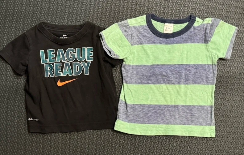 Lote de 45 piezas para niños talla 2T - todas las marcas - 2 abrigos antiniebla London  Foto 3 de 4