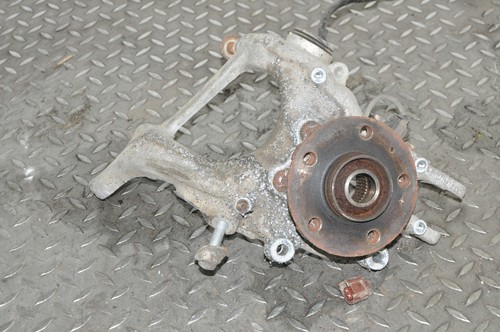 AUDI Q5 8R 3.0 TDI 2014 RHD Radnabenspindel hinten rechts 8R0505432F 3042064