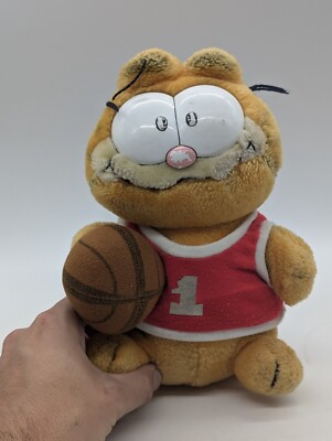 Garfield Basketball Figur, gut gebraucht, steht nicht, siehe Bilder ''