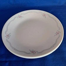 Vintage Lot 2 CORELLE By Corning ENGLISH BREAKFAST 6 3/4" Bread Plates Luncheon
