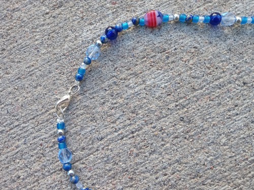 Blue Patriotic Beaded Necklace - Picture 5 of 9