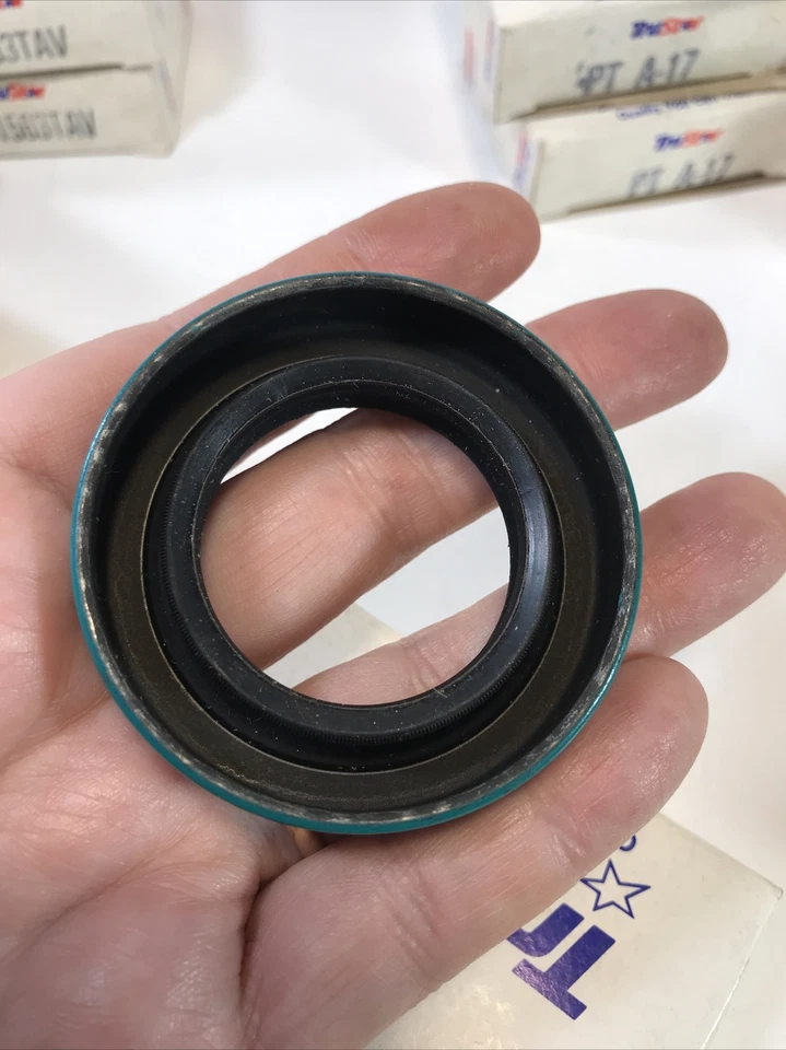 1 sello de aceite y grasa TruStar PT 8660S C/R 13990 Vic. 46438. Hecho en USA. NOS Foto 4 de 4