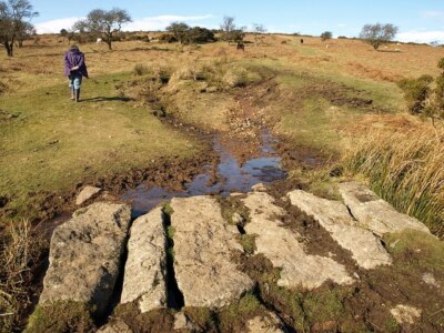 Foto 6x4 Sandy Way Crossing Wheal Emma Leat (2) Michelcombe Another view c2009