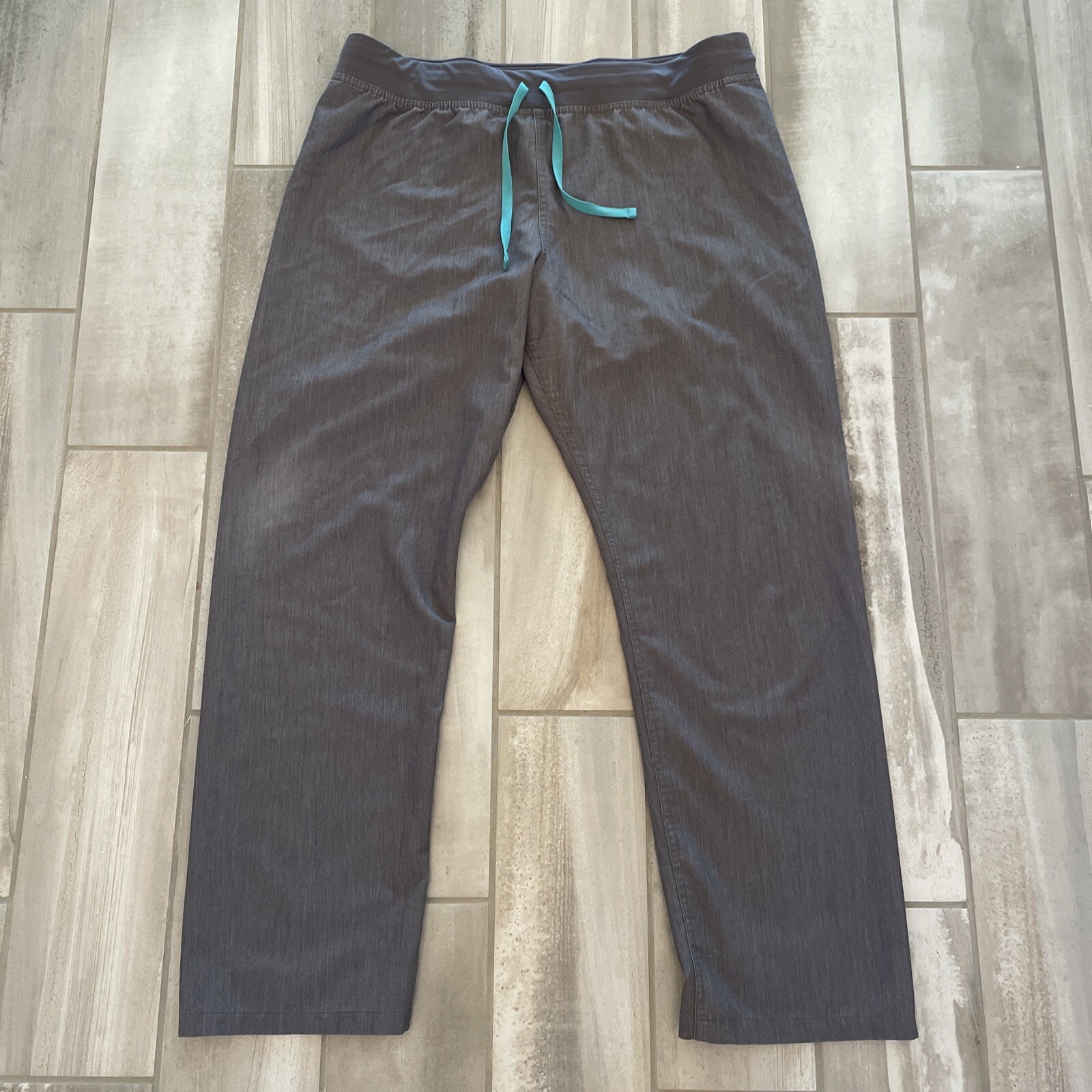 Figs Technical Collection Gray Basic Livingston S… - image 1