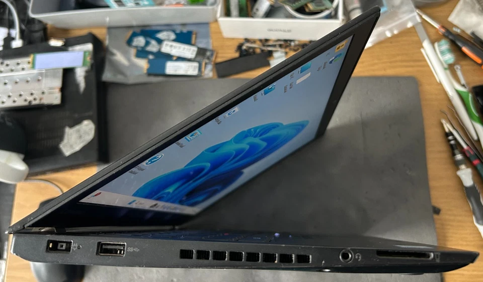 Lenovo ThinkPad T470s · i7-7660U · 12GB · 256GB, photo 4 of 5