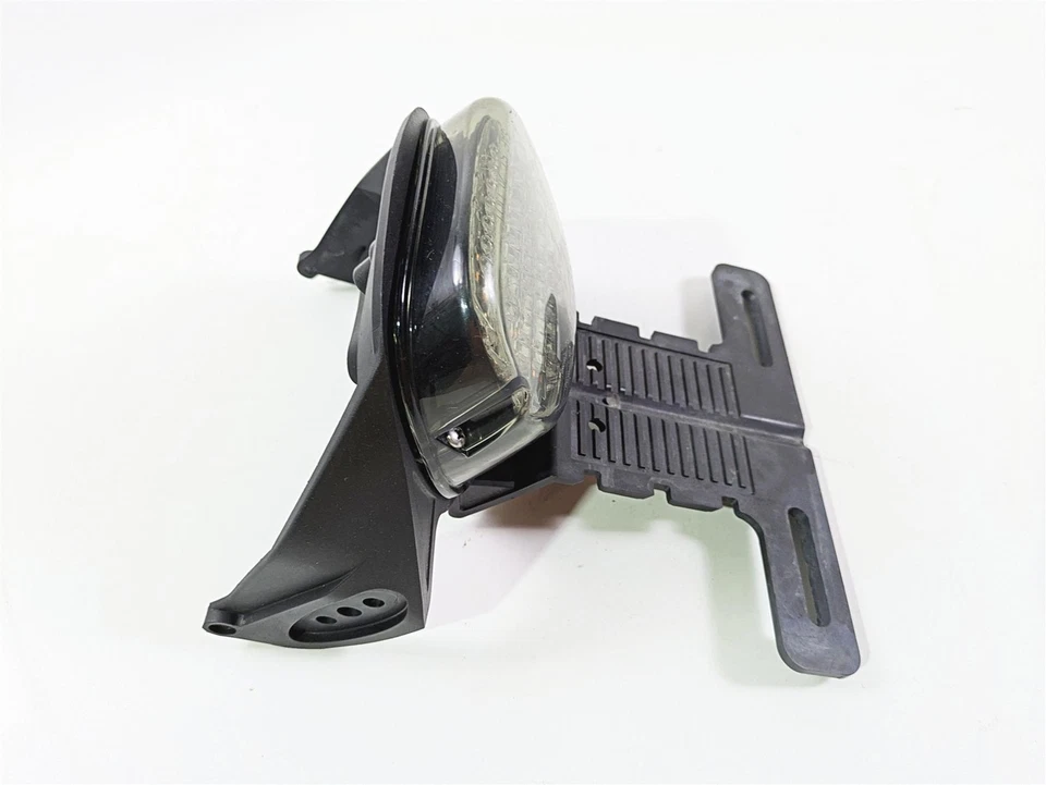 Harley XR1200 Sportster 2009 juego de luces traseras LED y soporte de placa 68257-08 Foto 4 de 4