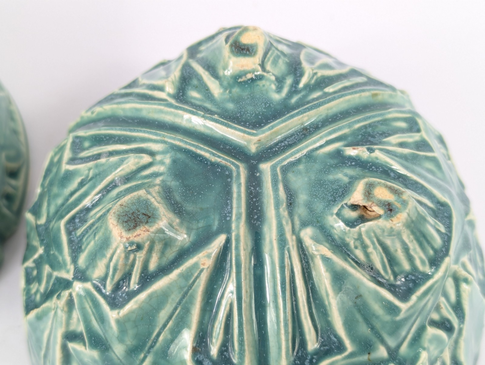 (2) Vintage McCoy Unmarked Pottery Ivy Turquoise Basket Planters 3 Footed