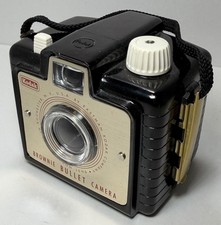 Kodak Brownie Bullet Camera Vintage Bakelite 127 Film Roll Great Condition