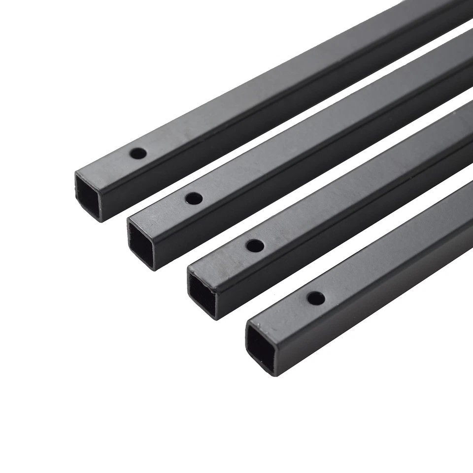 Soportes de metal geométricos negros mate de 32" de alto para boda Foto 4 de 4