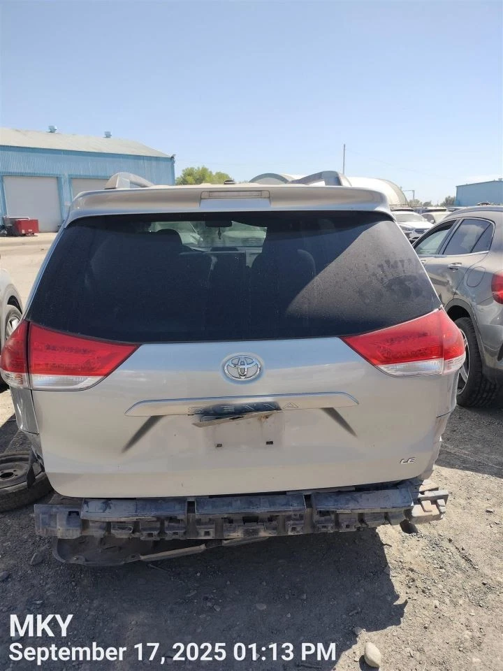 SIENNA 2012 锁执行器 7131623 — 第 4/4 张图片