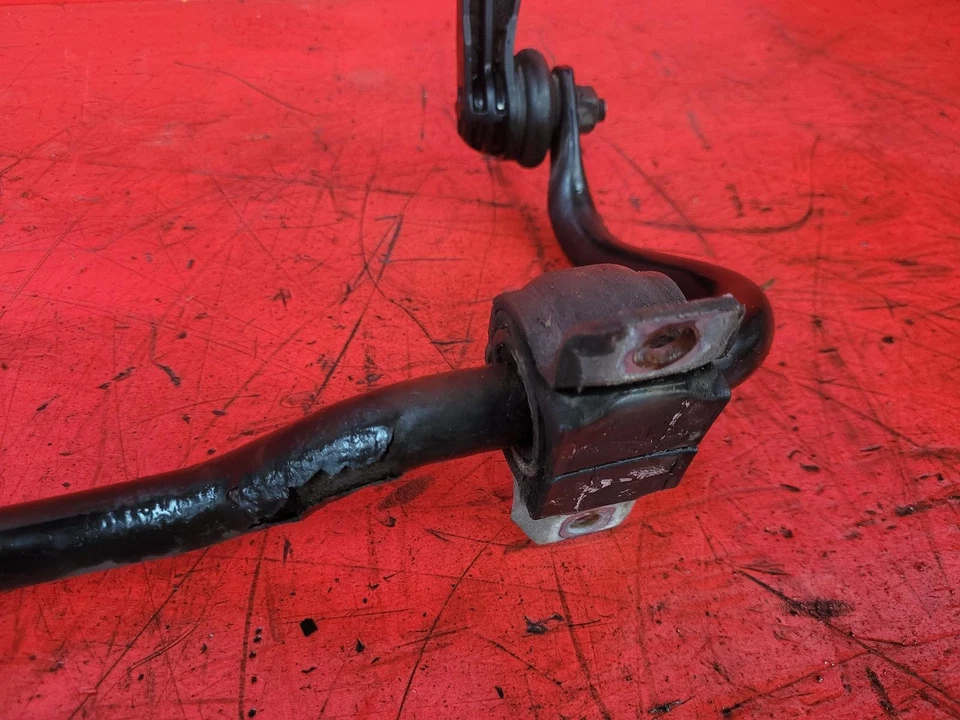 BARRA ANTIVUELCO TRASERA AUDI TT Mk3 (8S)  Foto 4 de 4