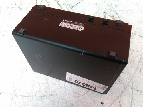 Defektes QNAP TS-219P II 2-Bay NAS OHNE NETZTEIL OHNE Caddies im Istzustand - Bild 6 von 8