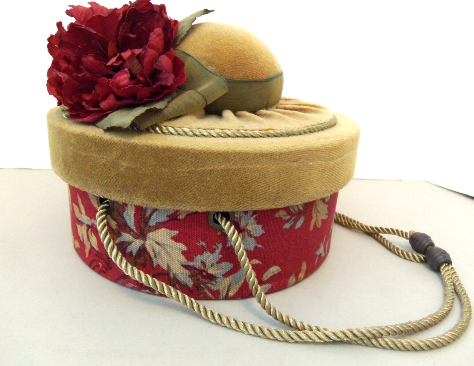 Victorian Style Decorative Unique Hat Box / Storage B… Gem
