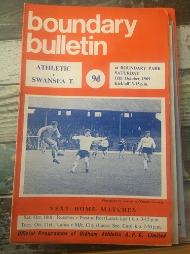 Oldham Athletic HOME programmes 1960s 1970s 1980s League & Cup - Picture 38 of 45