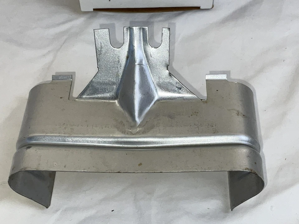 Protector térmico bujía original Corvette GM 458628 305, 350 SBC 77-79 NUEVO DE STOCK Foto 3 de 4