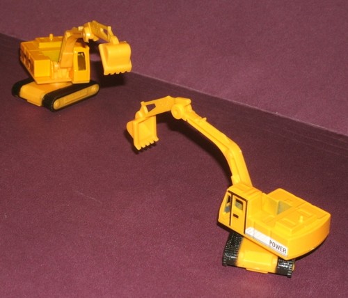 Dos Excavadoras Rastreadas Escala 1/145 N Construcción Diorama Modelo SunToys - Imagen 5 de 9