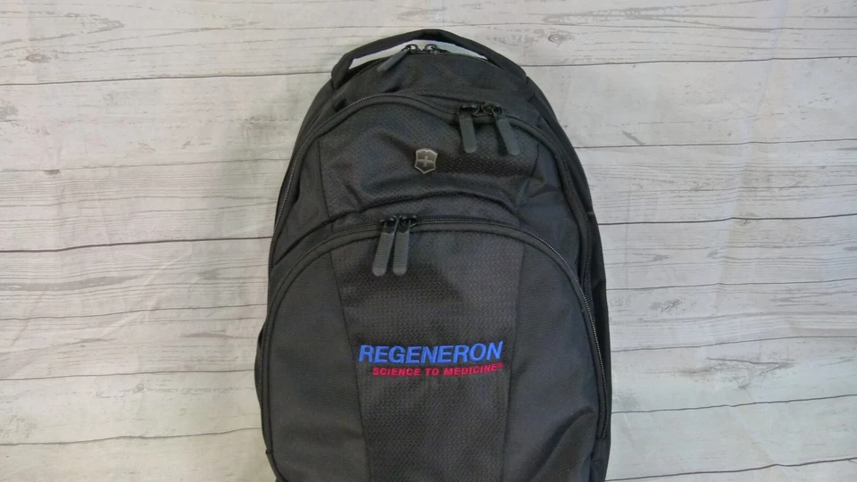 Victorinox 男女通用黑色旅行笔记本电脑学校背包 — 第 2/4 张图片